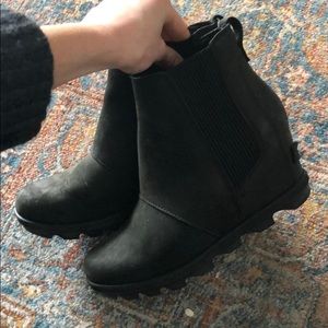 Sorel wedge booties